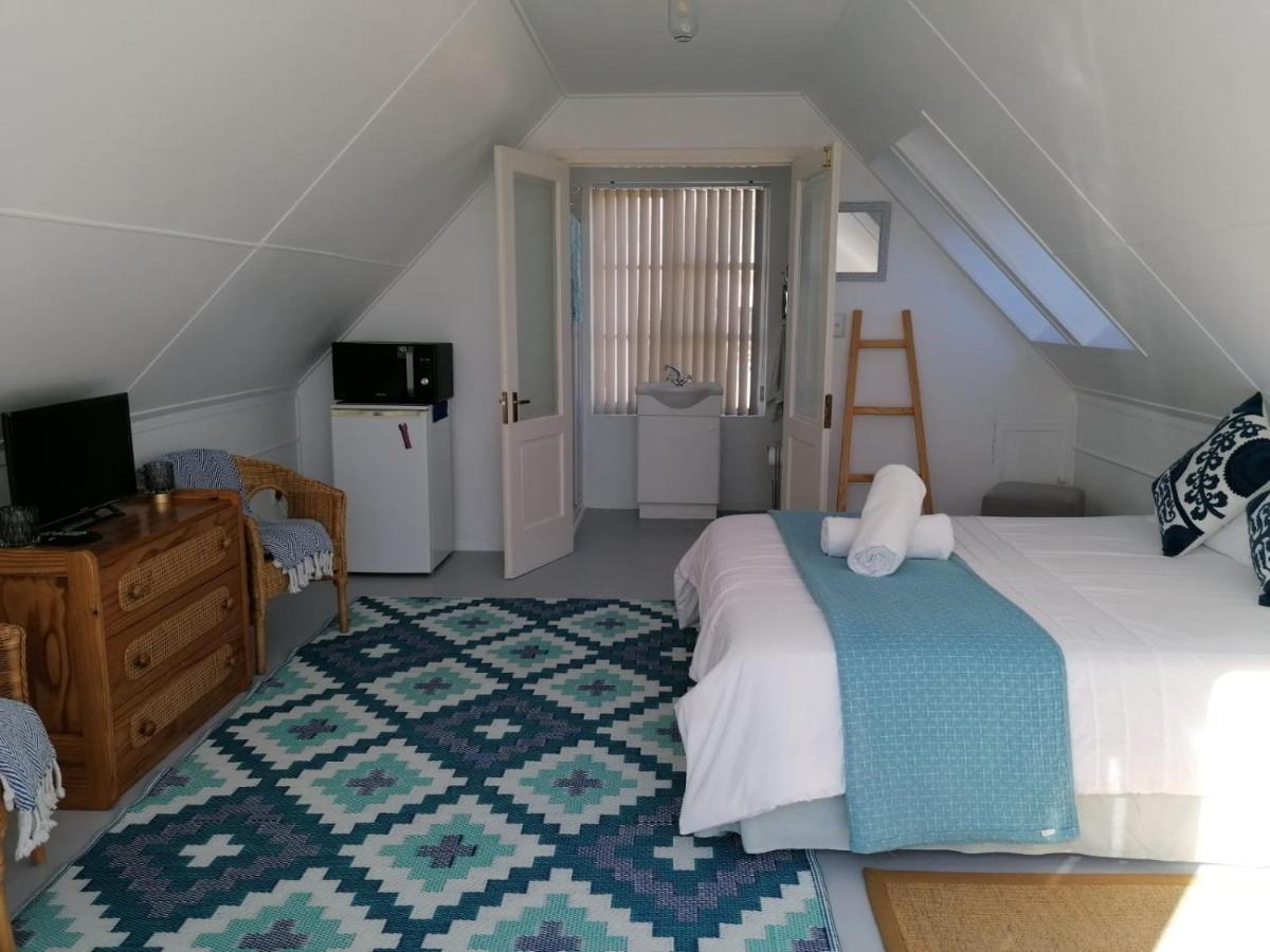 Quarto em Acomodações Particulares Llamedos Loft With Sea View Langebaan